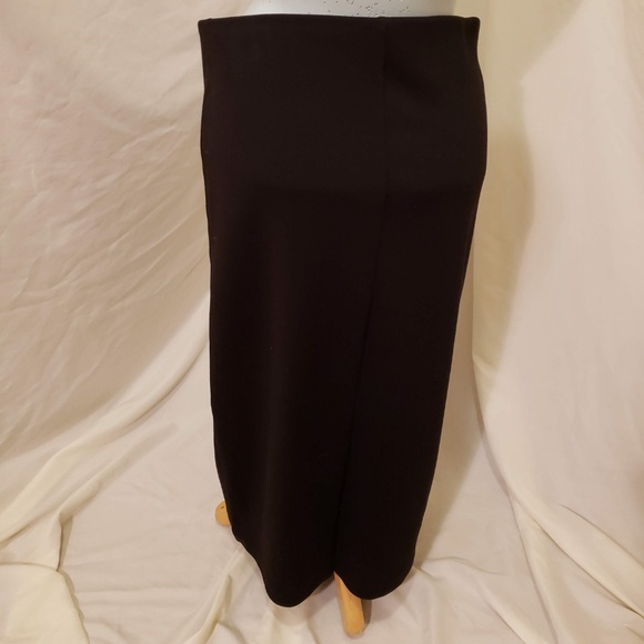 Relaxed Pencil Skirt - Picture 2 of 4
